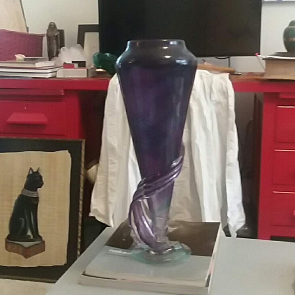 Art glass vase